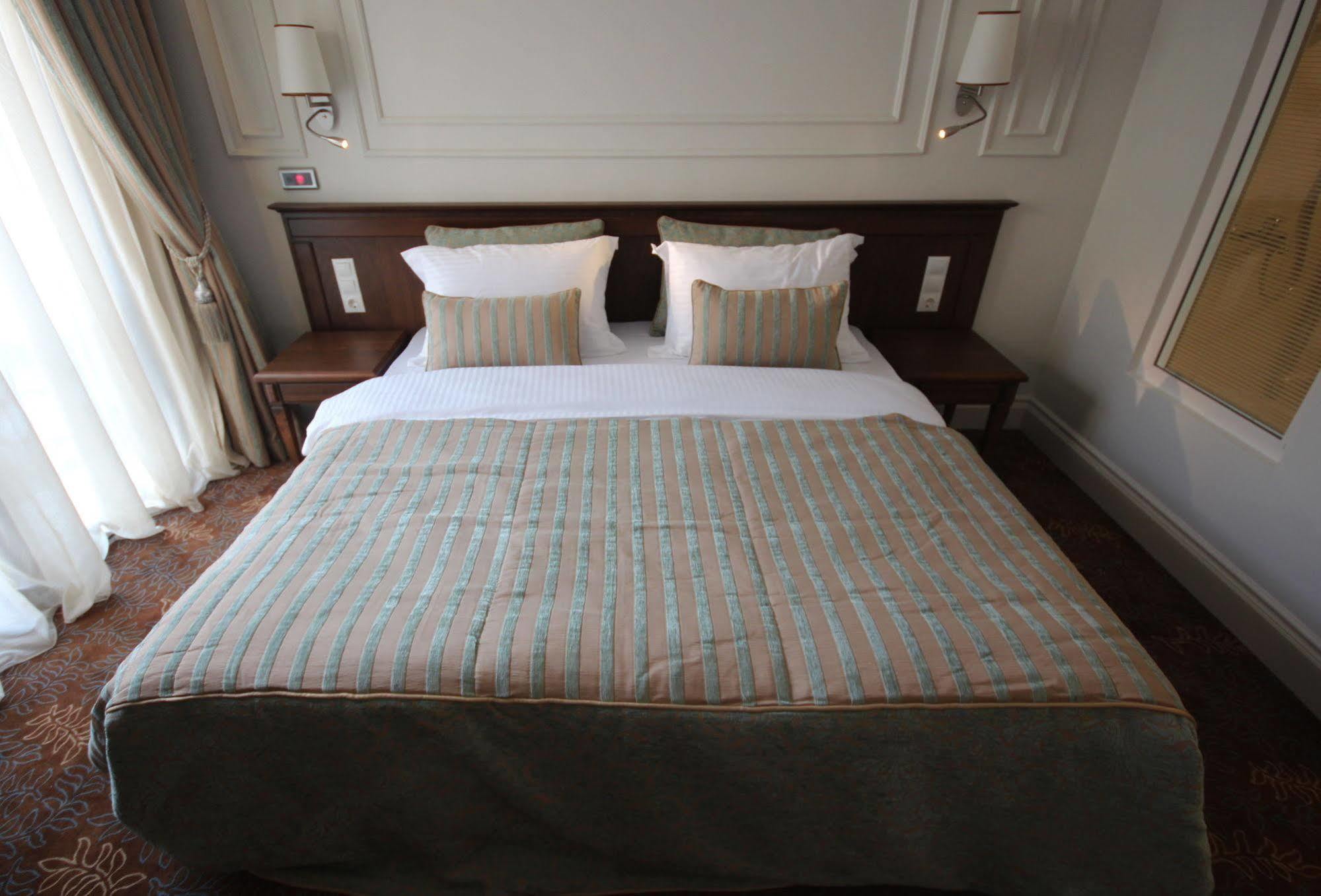 Hotel Icon